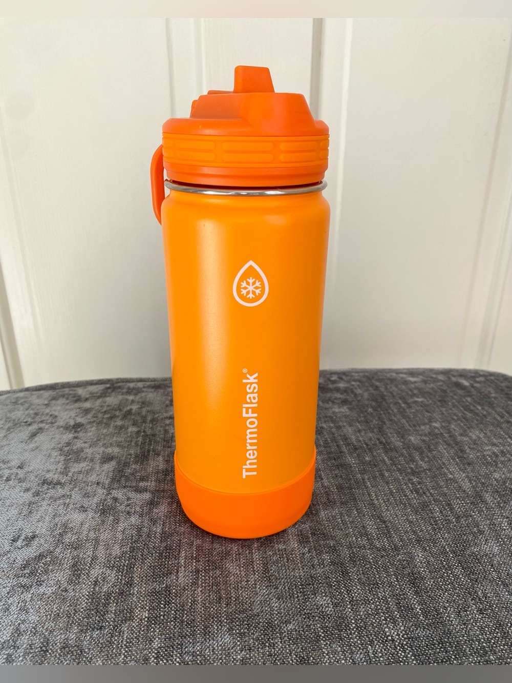 ThermoFlask Kids 16 oz Orange Insulated Water Bottle with Straw